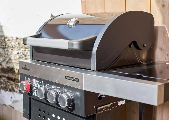 Alpen Diamond Penthouse & شقة