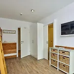 Alpen Diamond Penthouse & شقة