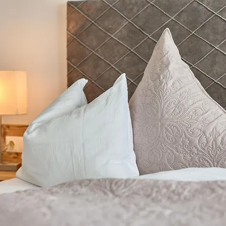 Alpen Diamond Penthouse & Daire *